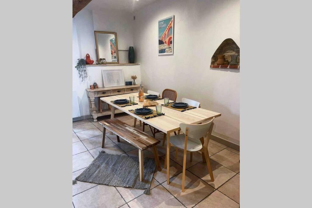 Superbe appartement en pierre fraîchement rénové Bernis Extérieur photo